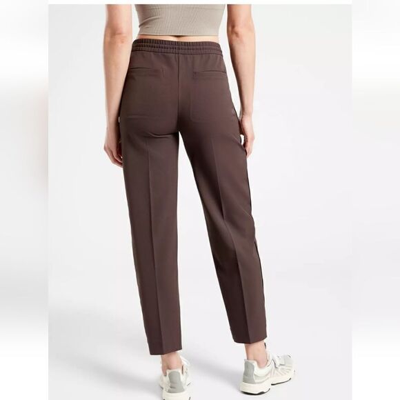Athleta Endeavor Straight Leg Pant Walnut Brown Size 16 - Picture 2 of 16
